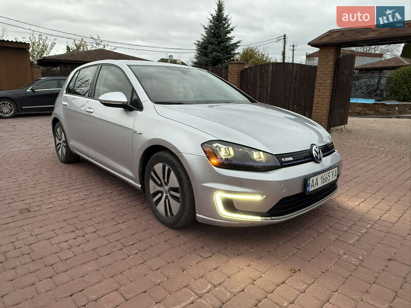 Volkswagen e-Golf 2015 Volkswagen e-Golf 2015