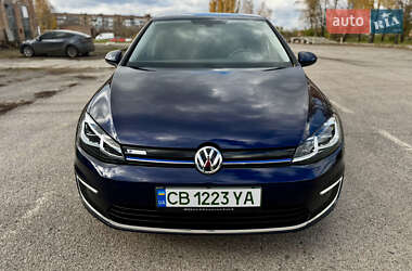 Хетчбек Volkswagen e-Golf 2017 в Пирятині