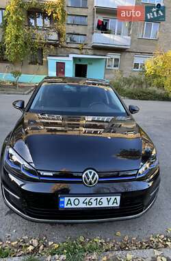Хетчбек Volkswagen e-Golf 2019 в Ужгороді