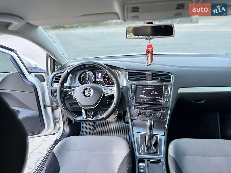 Хетчбек Volkswagen e-Golf 2014 в Тернополі