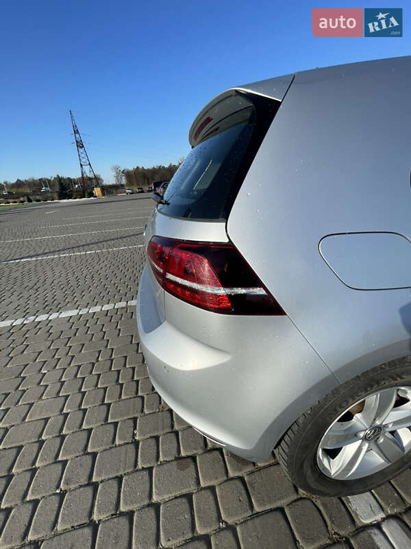 Хетчбек Volkswagen e-Golf 2015 в Львові