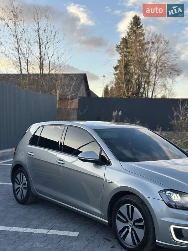 Хэтчбек Volkswagen e-Golf 2016 в Самборе фото 3 Хэтчбек Volkswagen e-Golf 2016 в Самборе