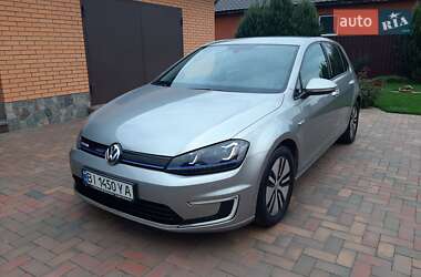 Хэтчбек Volkswagen e-Golf 2015 в Полтаве