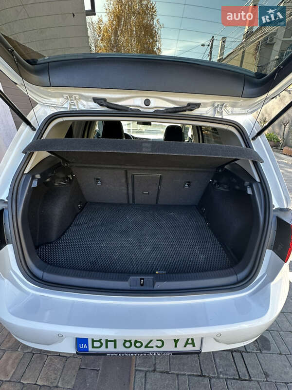 Хетчбек Volkswagen e-Golf 2020 в Одесі