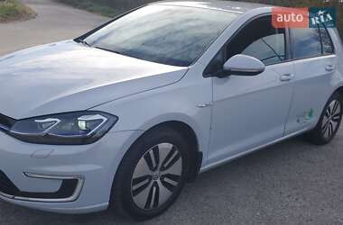 Хетчбек Volkswagen e-Golf 2017 в Радивиліві