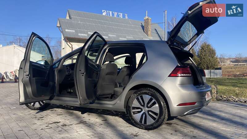 Хэтчбек Volkswagen e-Golf 2018 в Николаеве