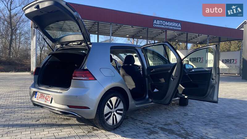 Хэтчбек Volkswagen e-Golf 2018 в Николаеве