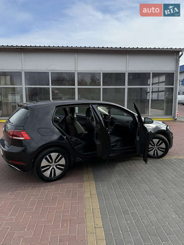 Хетчбек Volkswagen e-Golf 2017 в Рівному фото 4 Хетчбек Volkswagen e-Golf 2017 в Рівному