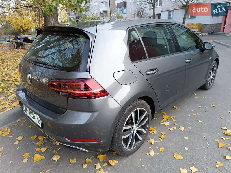 Хетчбек Volkswagen e-Golf 2020 в Дніпрі фото 2 Хетчбек Volkswagen e-Golf 2020 в Дніпрі