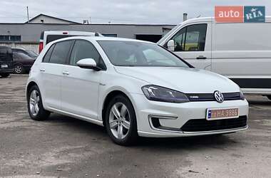 Хетчбек Volkswagen e-Golf 2015 в Рівному