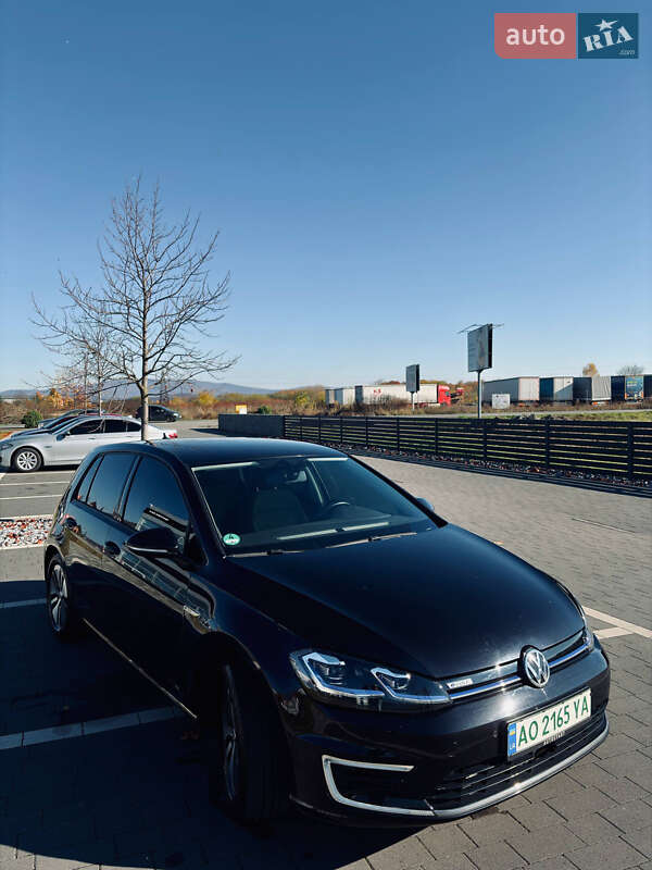Хэтчбек Volkswagen e-Golf 2020 в Мукачево