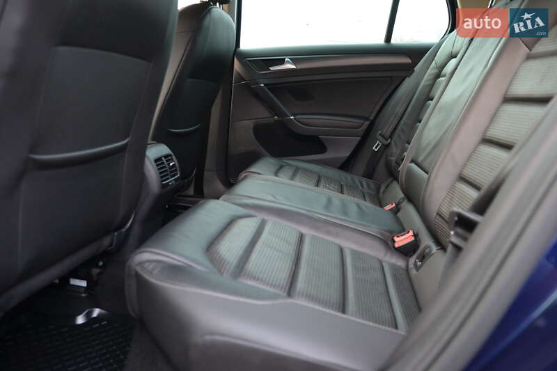 Хэтчбек Volkswagen e-Golf 2018 в Луцке