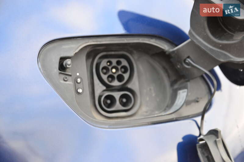 Хэтчбек Volkswagen e-Golf 2018 в Луцке