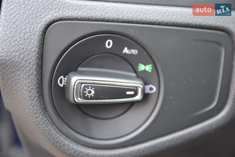 Хэтчбек Volkswagen e-Golf 2018 в Луцке