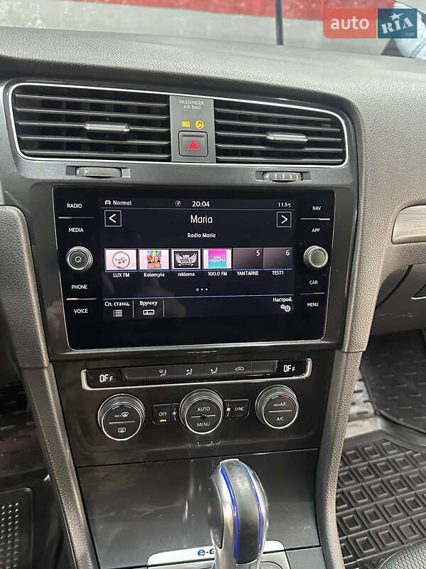 Хетчбек Volkswagen e-Golf 2019 в Житомирі