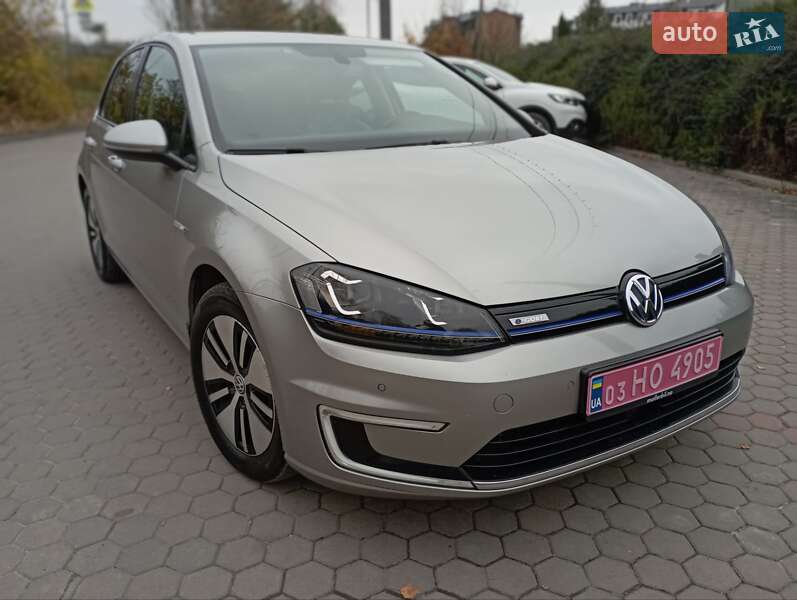 Volkswagen e-Golf 2015