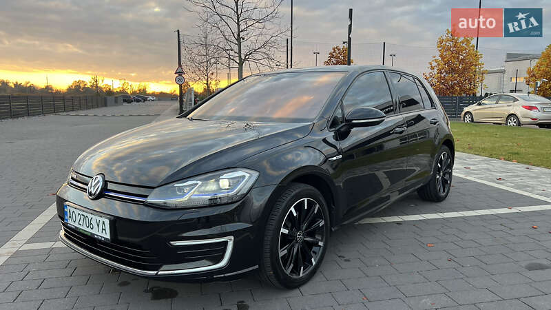 Хэтчбек Volkswagen e-Golf 2018 в Мукачево