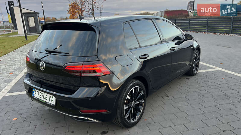 Хэтчбек Volkswagen e-Golf 2018 в Мукачево