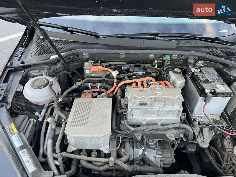 Хэтчбек Volkswagen e-Golf 2018 в Мукачево