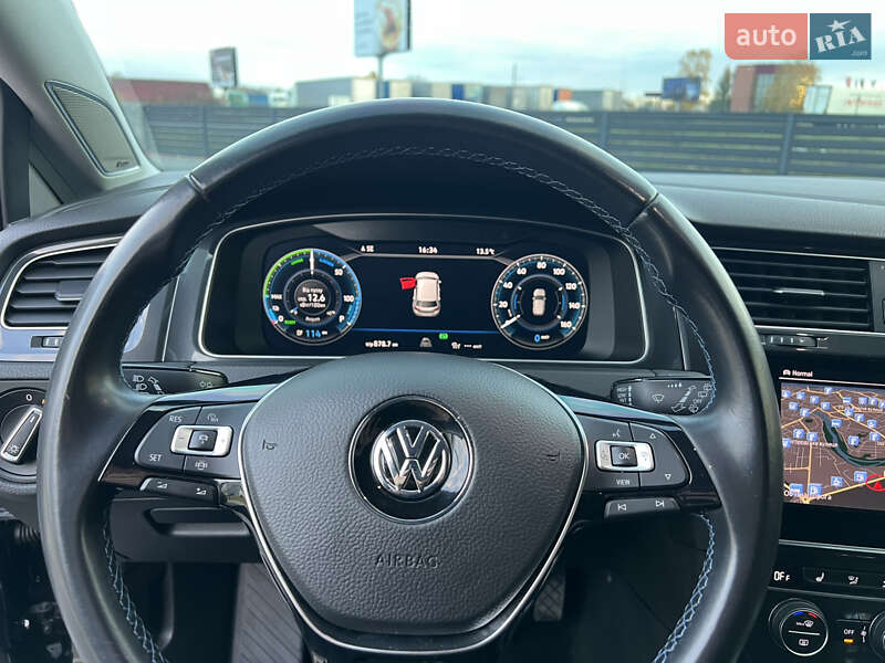 Хэтчбек Volkswagen e-Golf 2018 в Мукачево