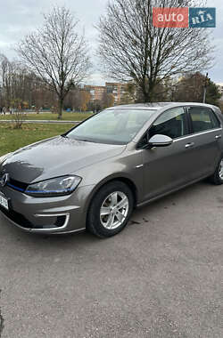 Хэтчбек Volkswagen e-Golf 2015 в Ровно