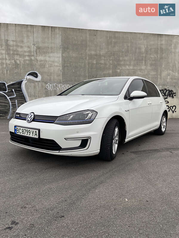 Volkswagen e-Golf 2014