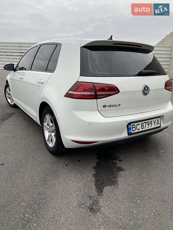 Хетчбек Volkswagen e-Golf 2014 в Львові
