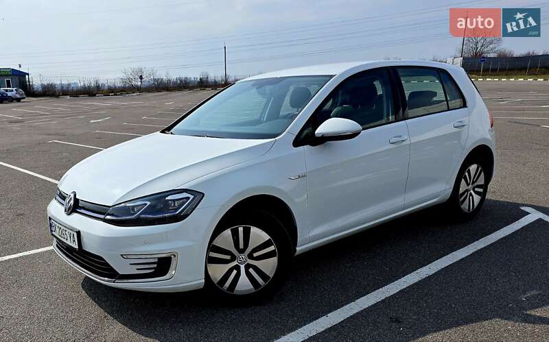 Хэтчбек Volkswagen e-Golf 2020 в Ровно