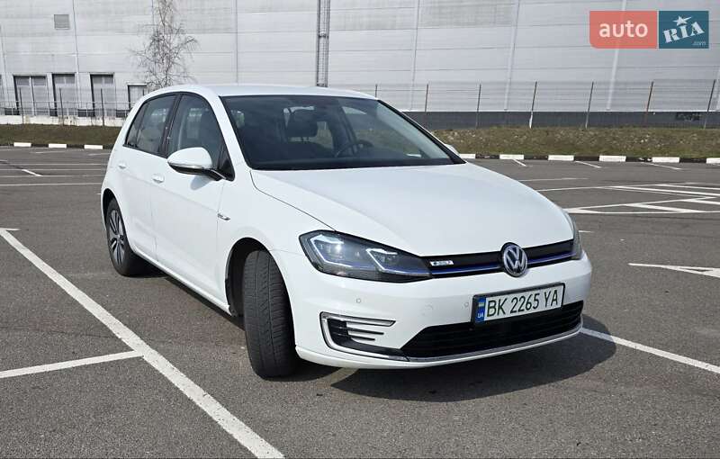 Хэтчбек Volkswagen e-Golf 2020 в Ровно