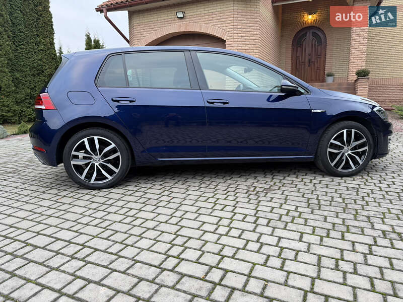 Хэтчбек Volkswagen e-Golf 2019 в Ровно