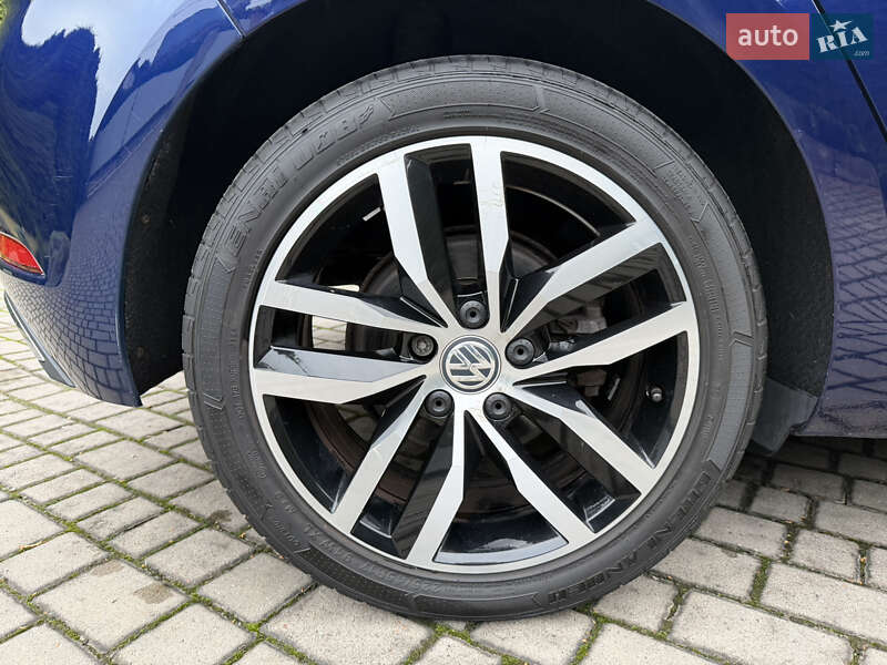 Хэтчбек Volkswagen e-Golf 2019 в Ровно