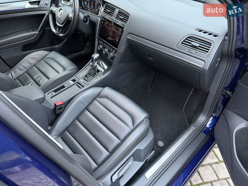 Хэтчбек Volkswagen e-Golf 2019 в Ровно