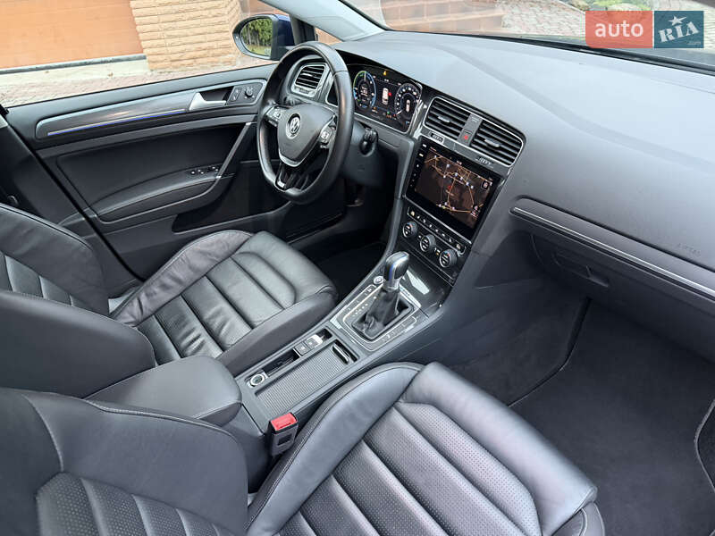 Хэтчбек Volkswagen e-Golf 2019 в Ровно