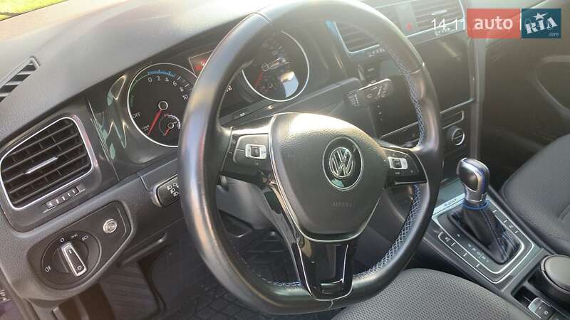 Хэтчбек Volkswagen e-Golf 2018 в Хмельницком фото 31 Хэтчбек Volkswagen e-Golf 2018 в Хмельницком