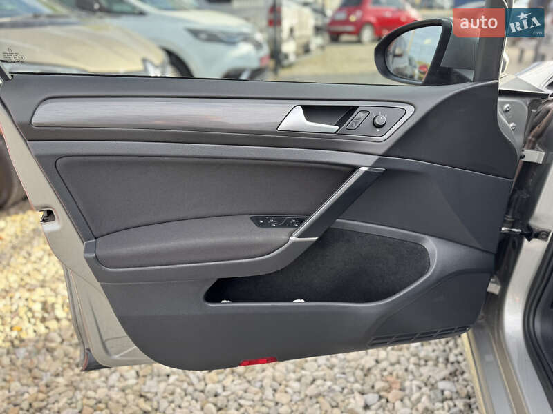 Хэтчбек Volkswagen e-Golf 2018 в Ивано-Франковске