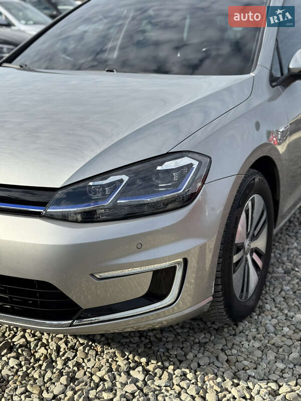 Хэтчбек Volkswagen e-Golf 2018 в Ивано-Франковске