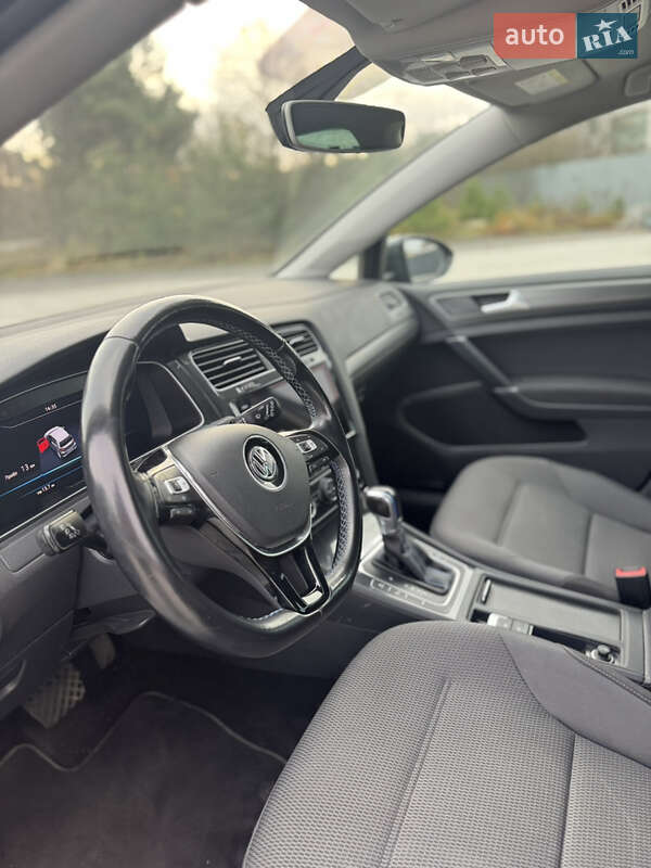 Хэтчбек Volkswagen e-Golf 2018 в Ковеле фото 15 Хэтчбек Volkswagen e-Golf 2018 в Ковеле