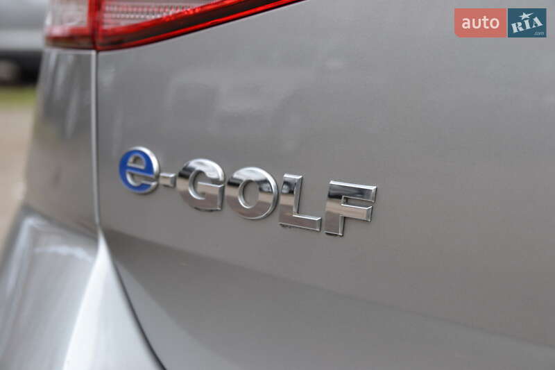 Хэтчбек Volkswagen e-Golf 2018 в Луцке