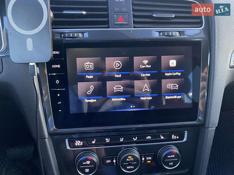 Хэтчбек Volkswagen e-Golf 2018 в Львове