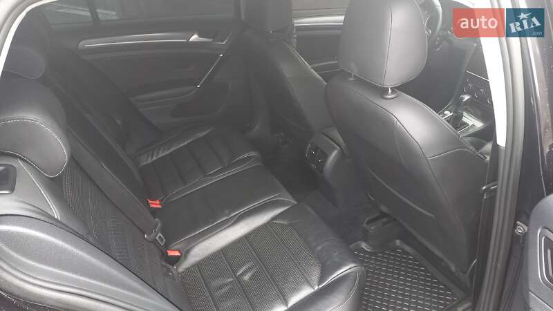 Хэтчбек Volkswagen e-Golf 2017 в Переяславе