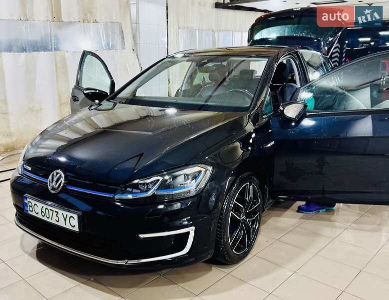Хетчбек Volkswagen e-Golf 2018 в Львові