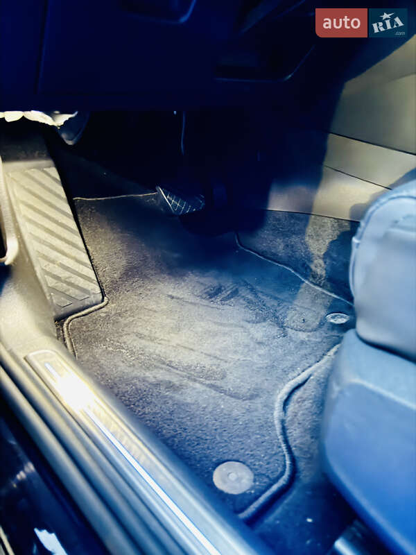 Хетчбек Volkswagen e-Golf 2018 в Львові