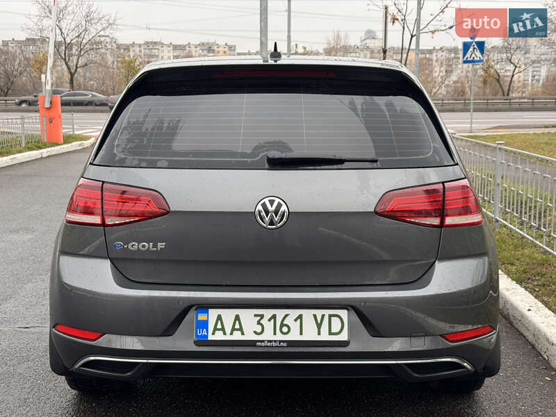 Хэтчбек Volkswagen e-Golf 2017 в Киеве