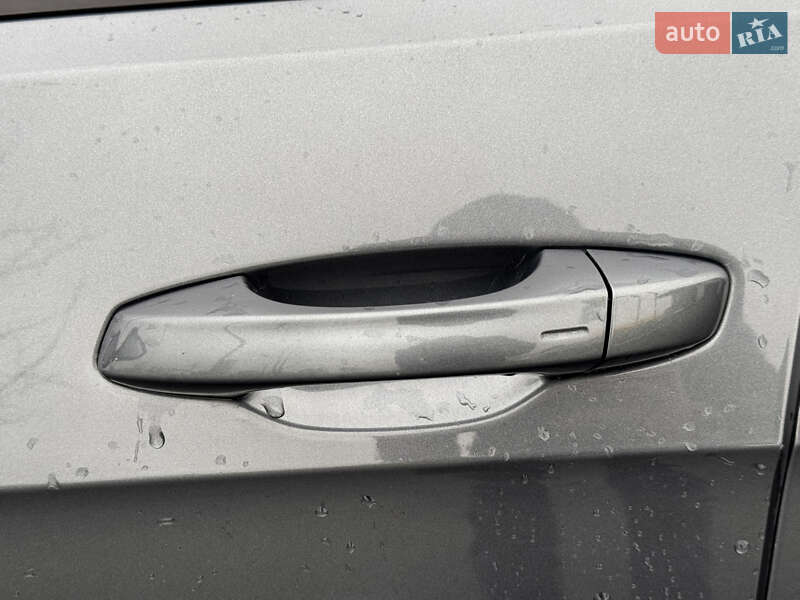 Хэтчбек Volkswagen e-Golf 2017 в Киеве