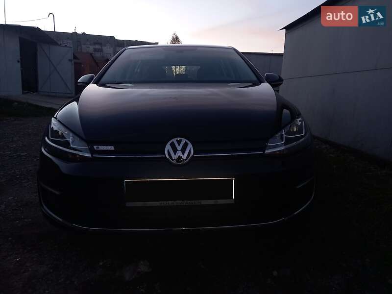 Хэтчбек Volkswagen e-Golf 2018 в Дрогобыче