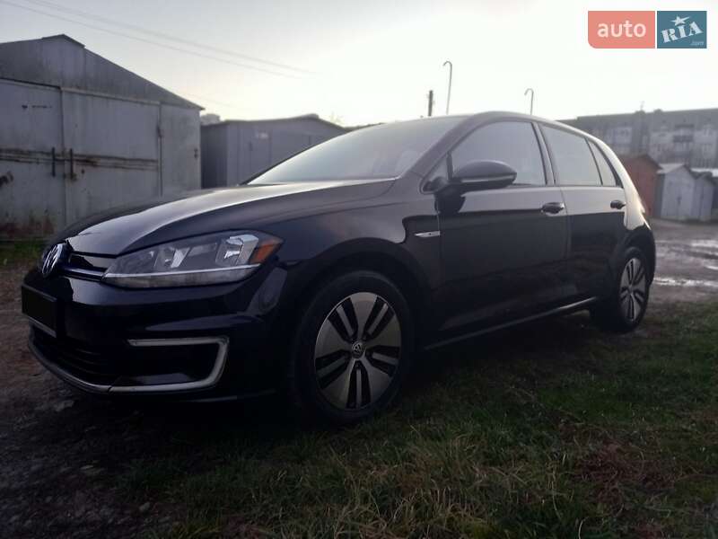Хэтчбек Volkswagen e-Golf 2018 в Дрогобыче
