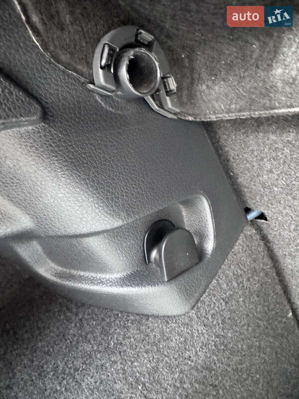 Хетчбек Volkswagen e-Golf 2015 в Кропивницькому