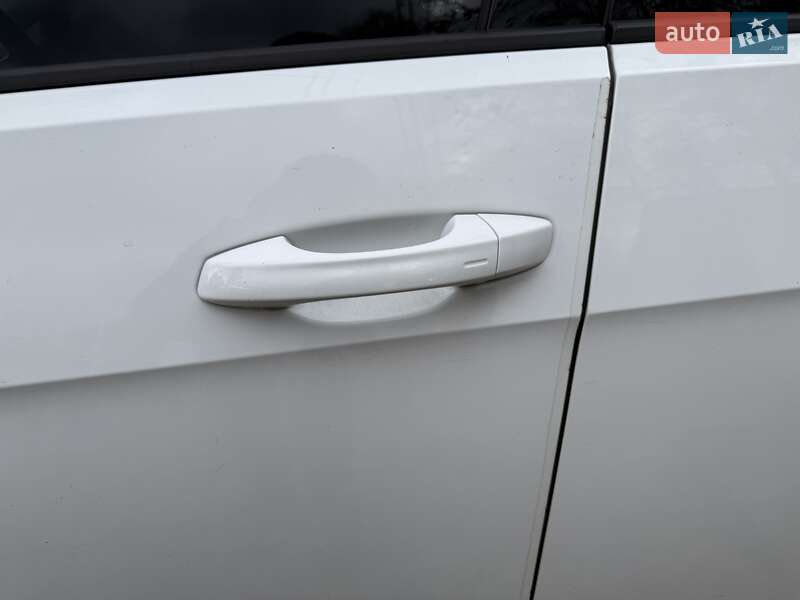 Хэтчбек Volkswagen e-Golf 2015 в Харькове