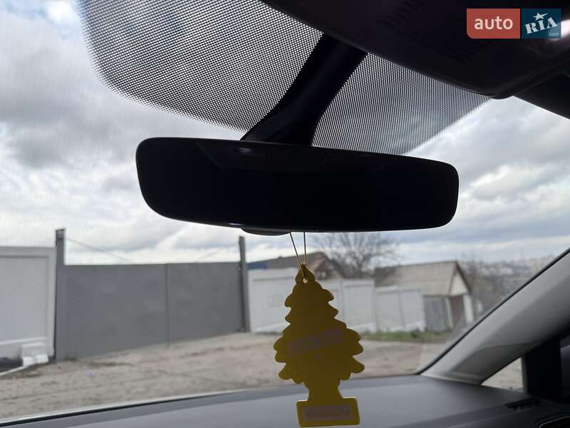 Хэтчбек Volkswagen e-Golf 2015 в Харькове