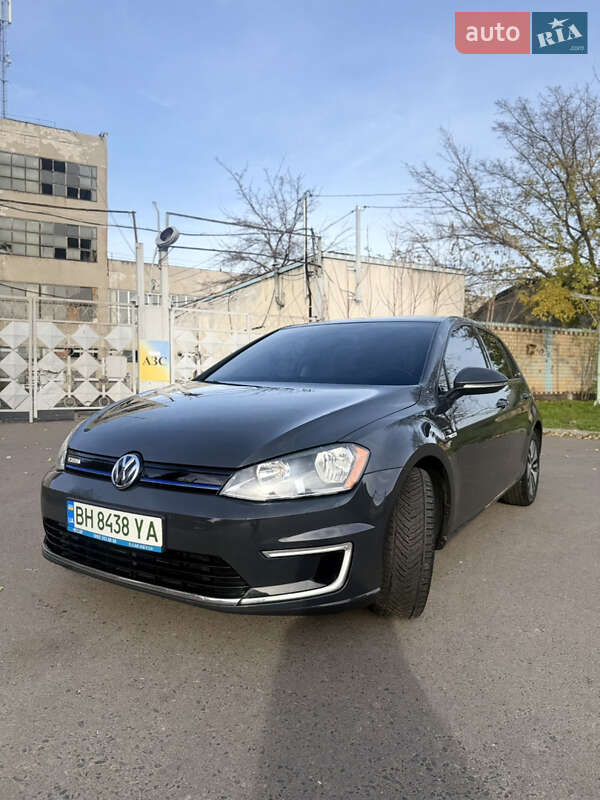 Хетчбек Volkswagen e-Golf 2016 в Одесі